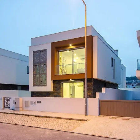 Scandinavia - Private Heated Pool By Silver Prop